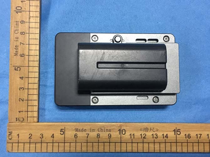 Vaxis wireless video system - FCC ID 2AJOF-ATOM500-RX - Hunan GM Innovation Technology Co., Ltd (2)