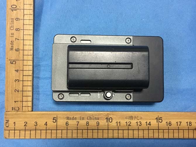Vaxis wireless video system - FCC ID 2AJOF-ATOM500-TX - Hunan GM Innovation Technology Co., Ltd