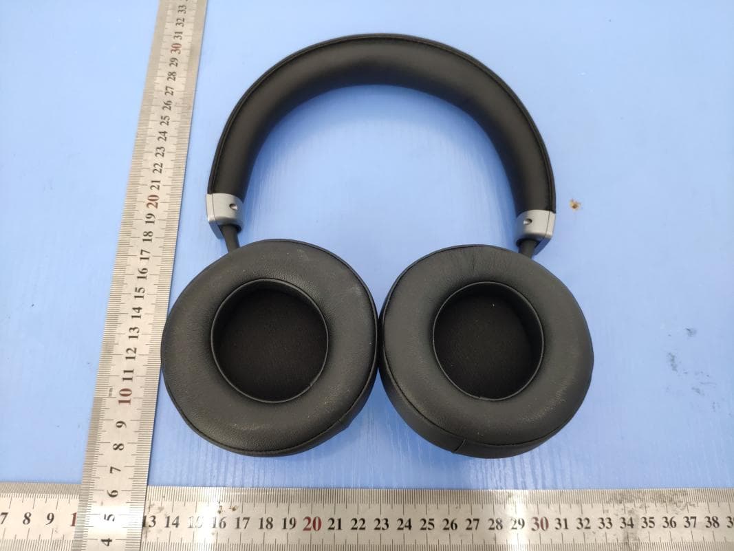 Jays q-Seven Wireless - FCC ID 2AJOO-Q7W01 - Northbaze Group AB (2)