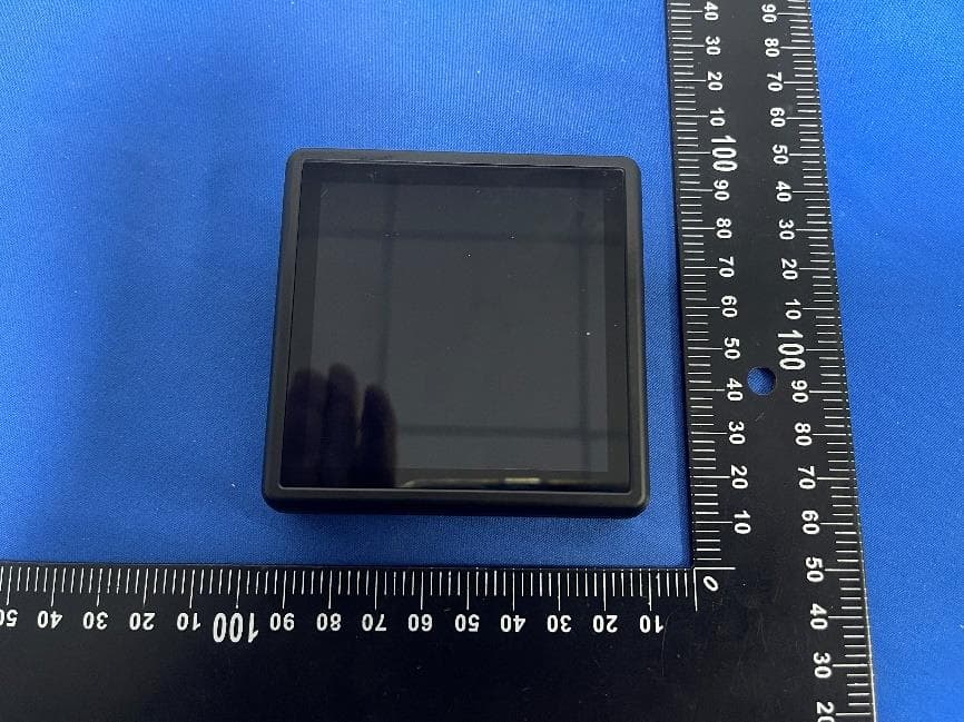 Handheld Game Console - FCC ID 2AJU8-RGROTATE - Shenzhen Yangliming Electronic Technology Co., Ltd. (2)