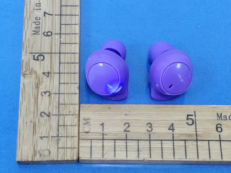 TWS EARBUDS - FCC ID 2AJUM-FUGTWSEB - Aduro Products ,LLC (4)