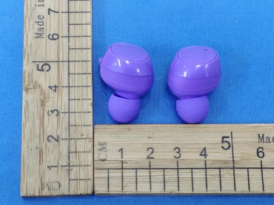 TWS EARBUDS - FCC ID 2AJUM-FUGTWSEB - Aduro Products ,LLC (3)