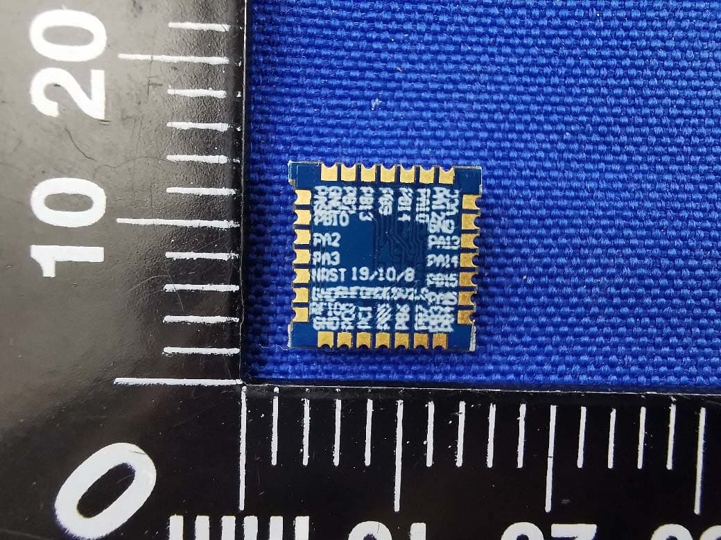 LoRaWAN communication node - FCC ID 2AJUZ0M0E5 - RuiXingHengFang Network(Shenzhen) Co., Ltd. (2)