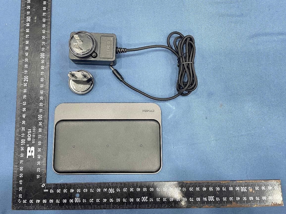 Base Station - Hub Edition Global - FCC ID 2AJYRNM01216285 - Nomad Goods, Inc. (2)