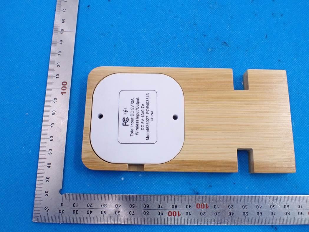 Bamboo wireless charging phone stand - FCC ID 2AJZY-SA329 - Ningbo Gecen Promotion & Gift Co., Ltd (2)
