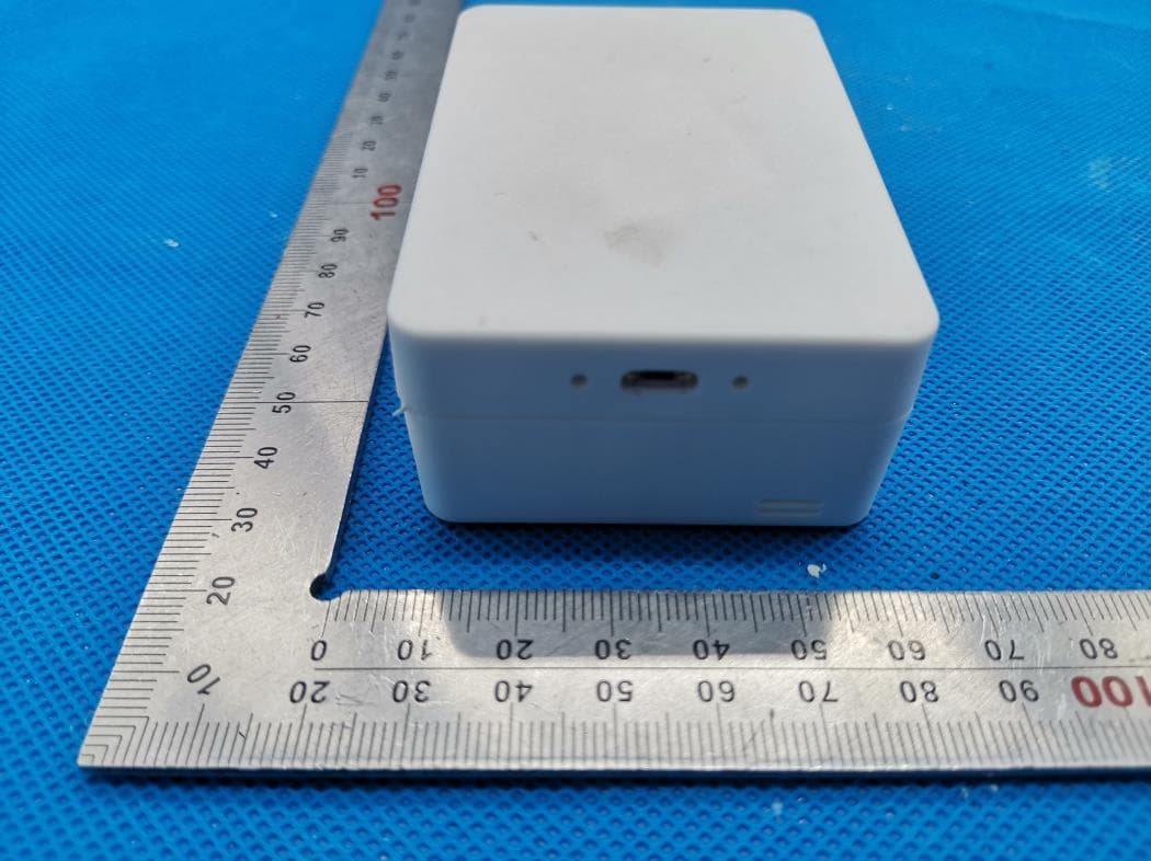 3-in-1 Stowaway Wireless Charging Kit with EarBuds - FCC ID 2AJZYSA304 - Ningbo Gecen Promotion & Gift Co., Ltd (2)