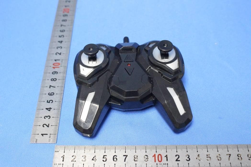 R/C STUNT CAR - FCC ID 2AK3Z-202009 - Shantou Dihua trading Co., Ltd (5)