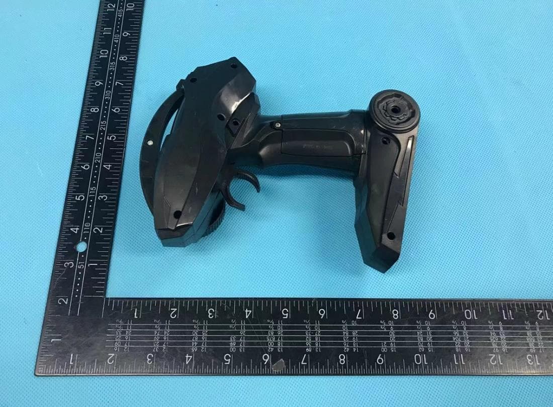 Remote Controller for Toy Car - FCC ID 2AK3Z-202103 - Shantou Dihua trading Co., Ltd (2)