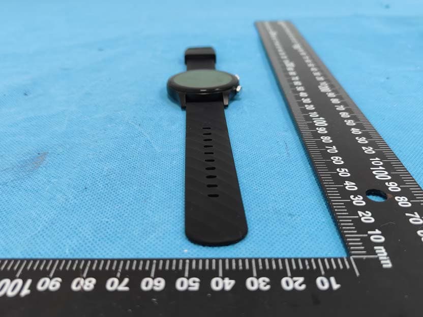 SMART WATCH - FCC ID 2AK9F-38110 - Titan Company Limited (3)