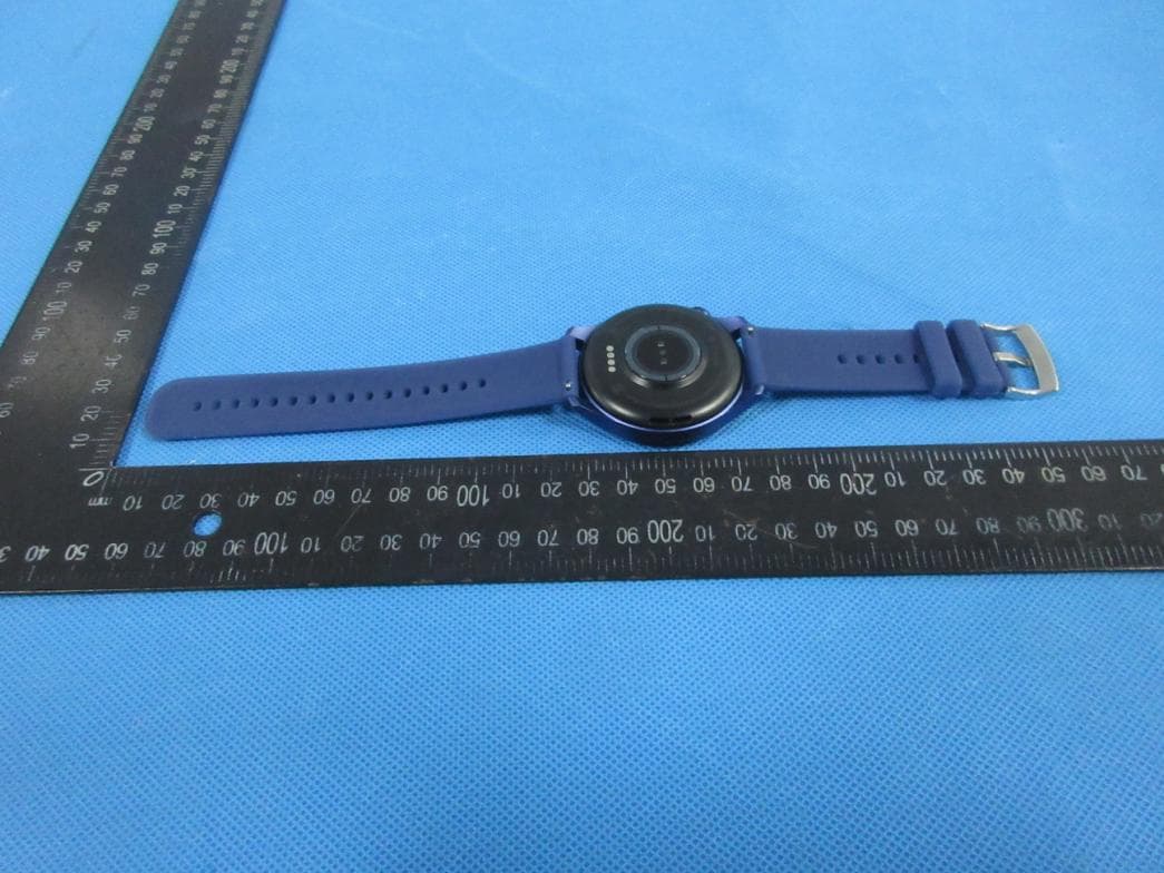 Bluetooth smartwatch - FCC ID 2AK9F-90156 - Titan Company Limited (5)