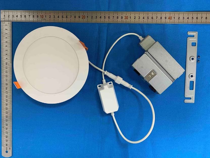 LED RECESSED LUMINAIRE - FCC ID 2AKCY-HLB6BLE - Cooper Lighting LLC (3)