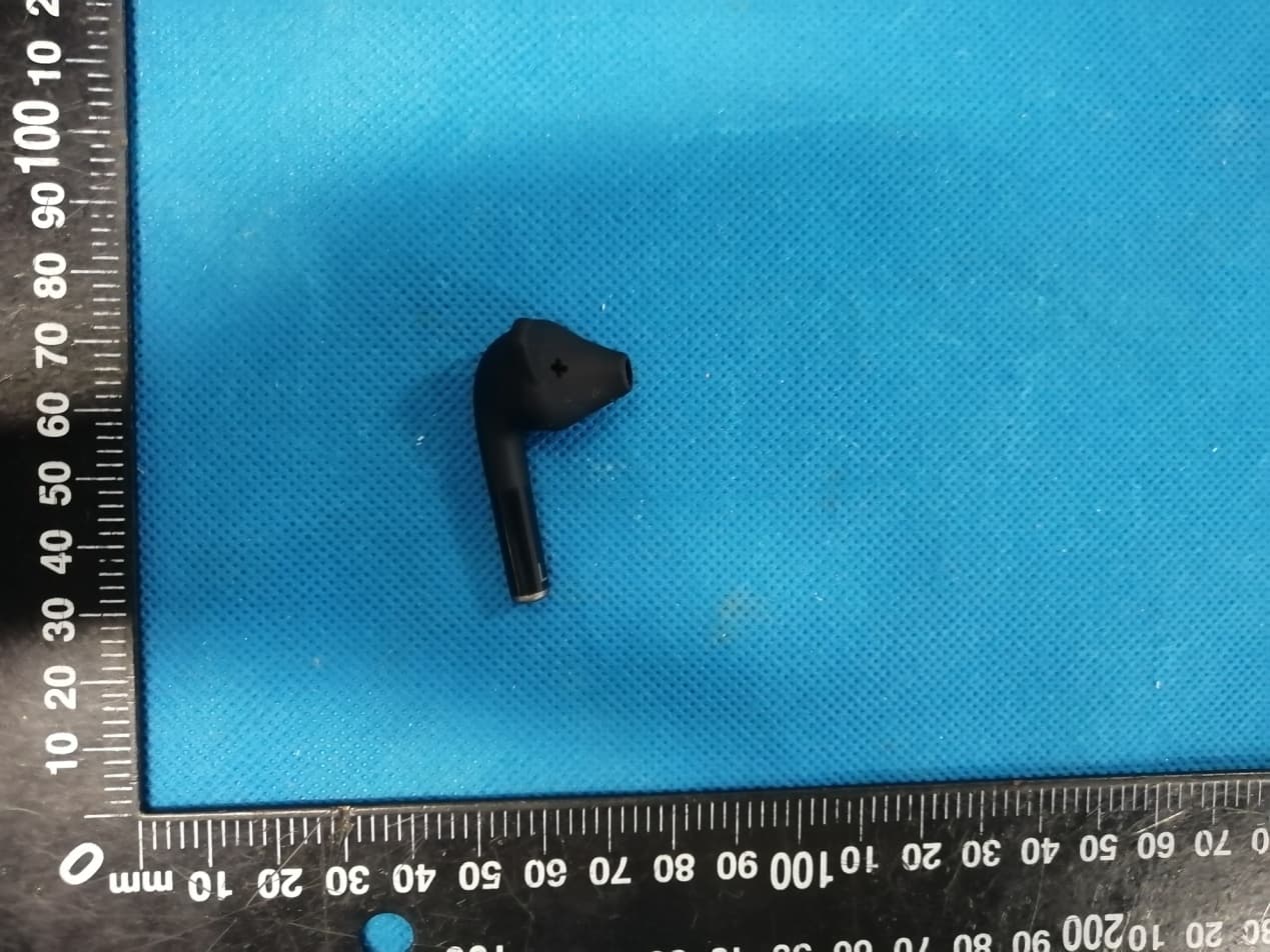 Bluetooth Headsets - FCC ID 2AKFED421 - The Art of Utility AB (3)