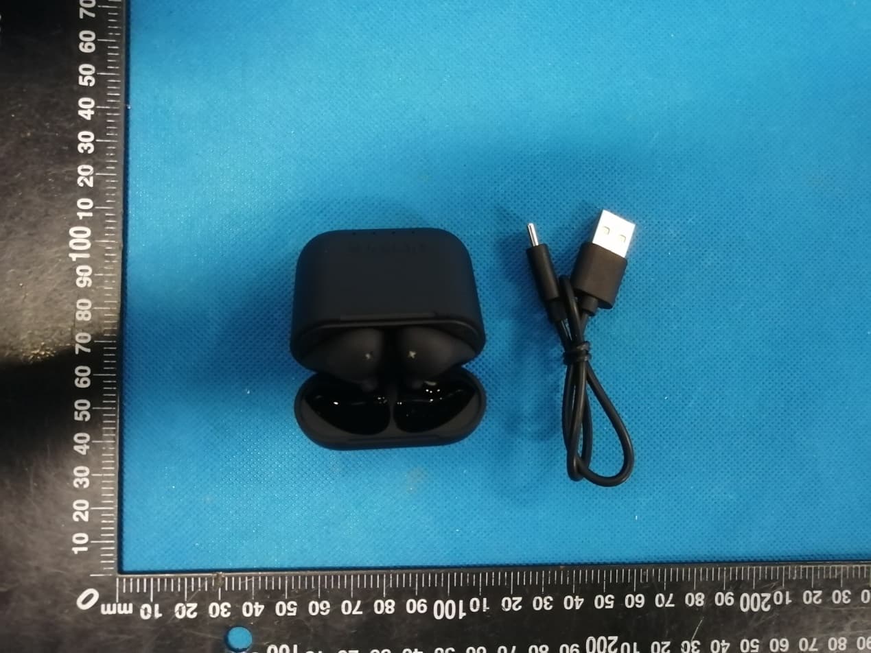 Bluetooth Headsets - FCC ID 2AKFED421 - The Art of Utility AB (4)