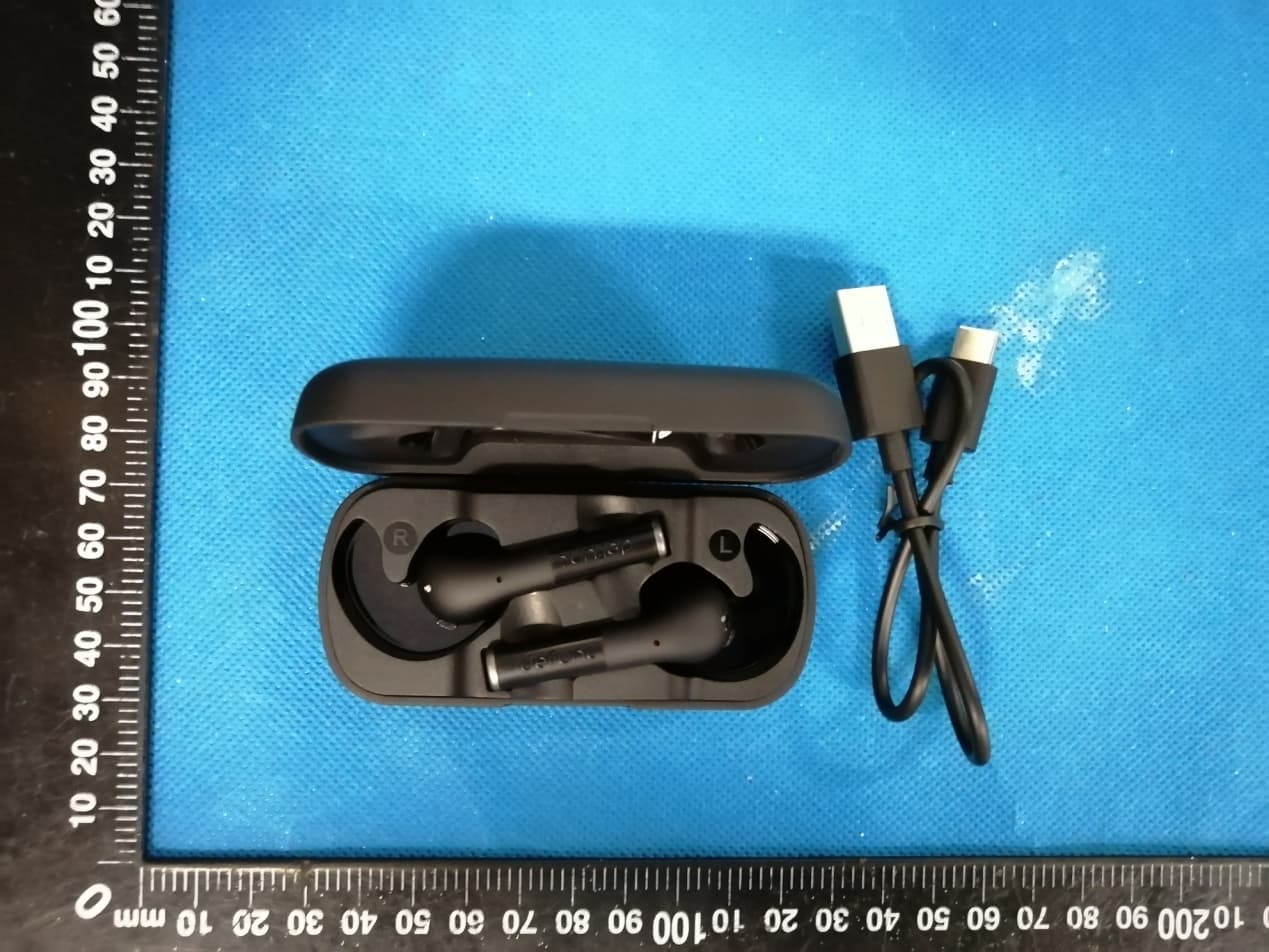 Bluetooth Headsets - FCC ID 2AKFED422 - The Art of Utility AB (2)
