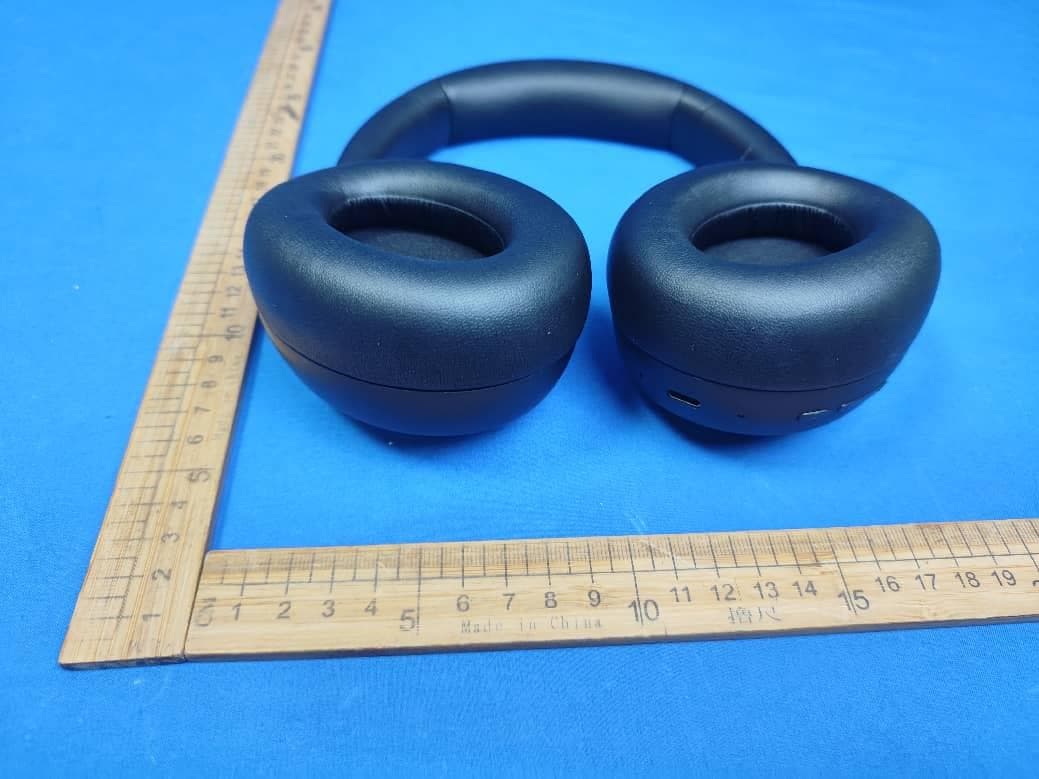 Bluetooth headphone - FCC ID 2AKFED46M - The Art of Utility AB (4)