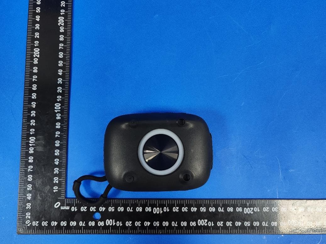 Bluetooth Speaker - FCC ID 2AKFED500 - The Art of Utility AB (2)