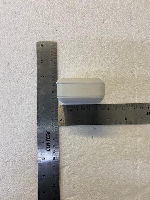 Low energy device used for asset tracking. - FCC ID 2AKFQ-RB300 - Cognosos, Inc. (2)