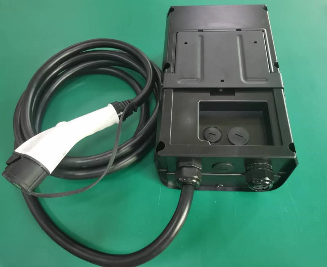 EV Charger - FCC ID 2AKGT-78134 - LEDVANCE LLC