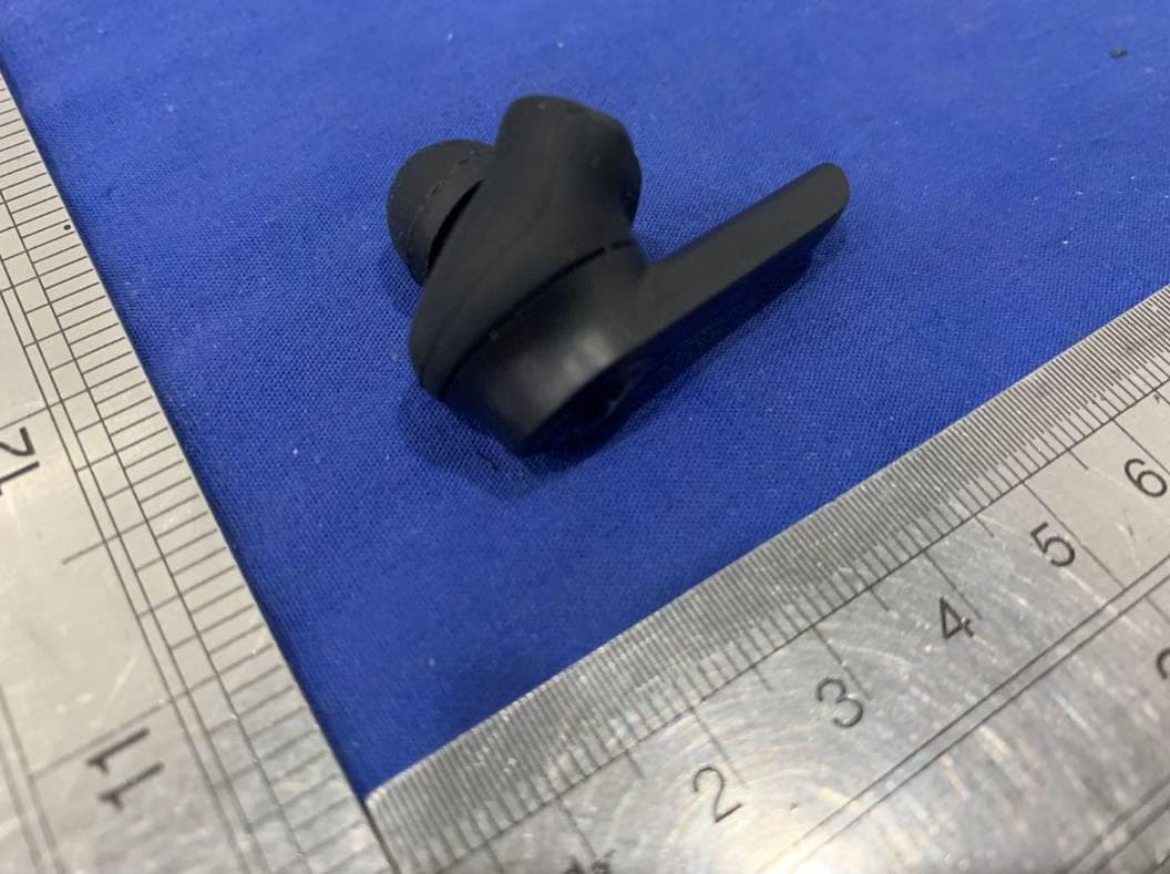 TURE WIRELESS EARBUD - FCC ID 2AKI8-MZX637 - TOPWAY EM ENTERPRISE LTD. (5)