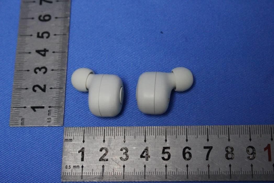 Truly wireless Earphones - FCC ID 2AKMBTWE3B - Kingstate Electronics(DongGuan)Co.,Ltd.