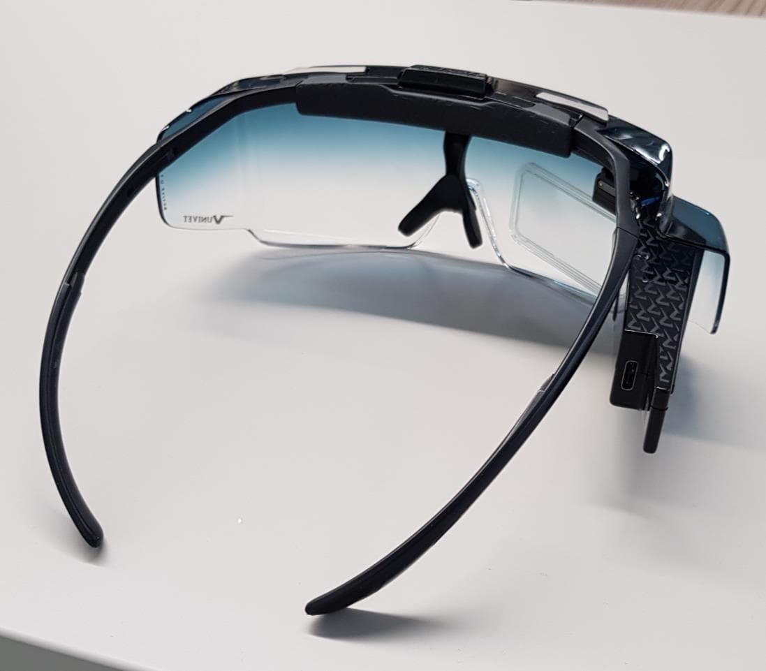 Personal protective equipment for eyes with augmented reality - FCC ID 2AKOLPZ0001 - UNIVET s.r.l.
