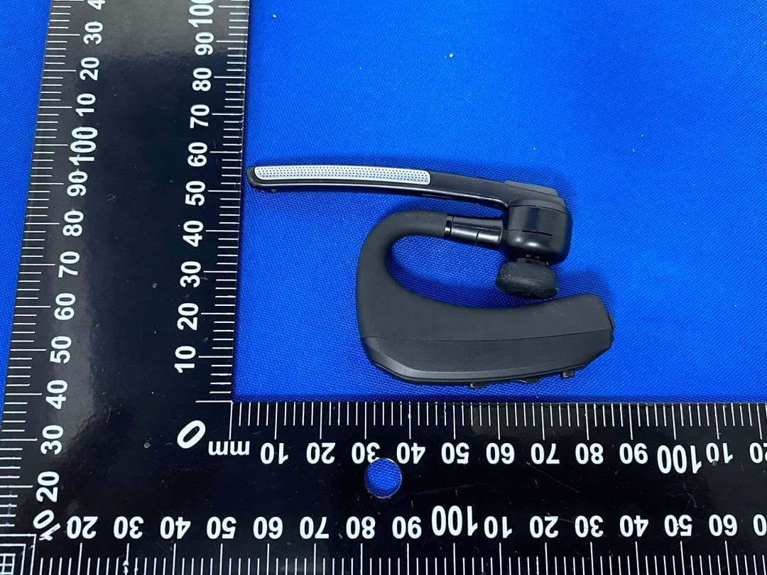 True wireless earbuds - FCC ID 2AKR3-U8 - Shenzhen XinZhengYu technology Co.,ltd (2)