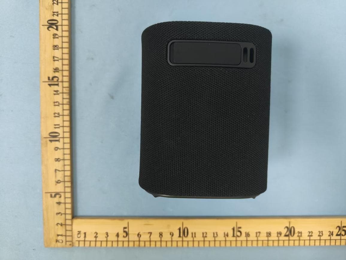 Portable Speaker - FCC ID 2AKRC-TX10 - Shenzhen hutianmei Technology Co.,Ltd (3)