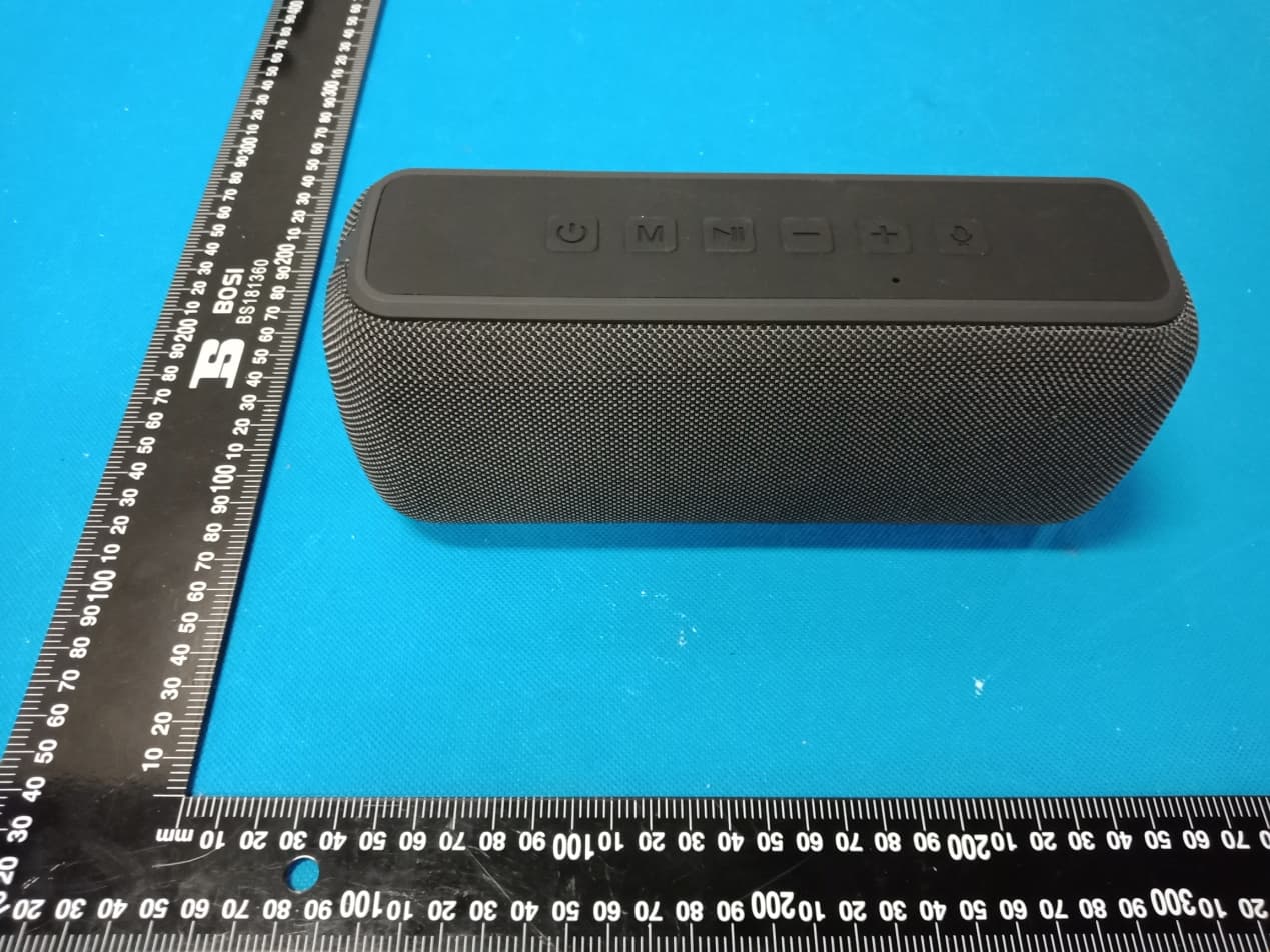 Bluetooth speaker - FCC ID 2AKRC-V7PRO - Shenzhen hutianmei Technology Co.,Ltd (3)