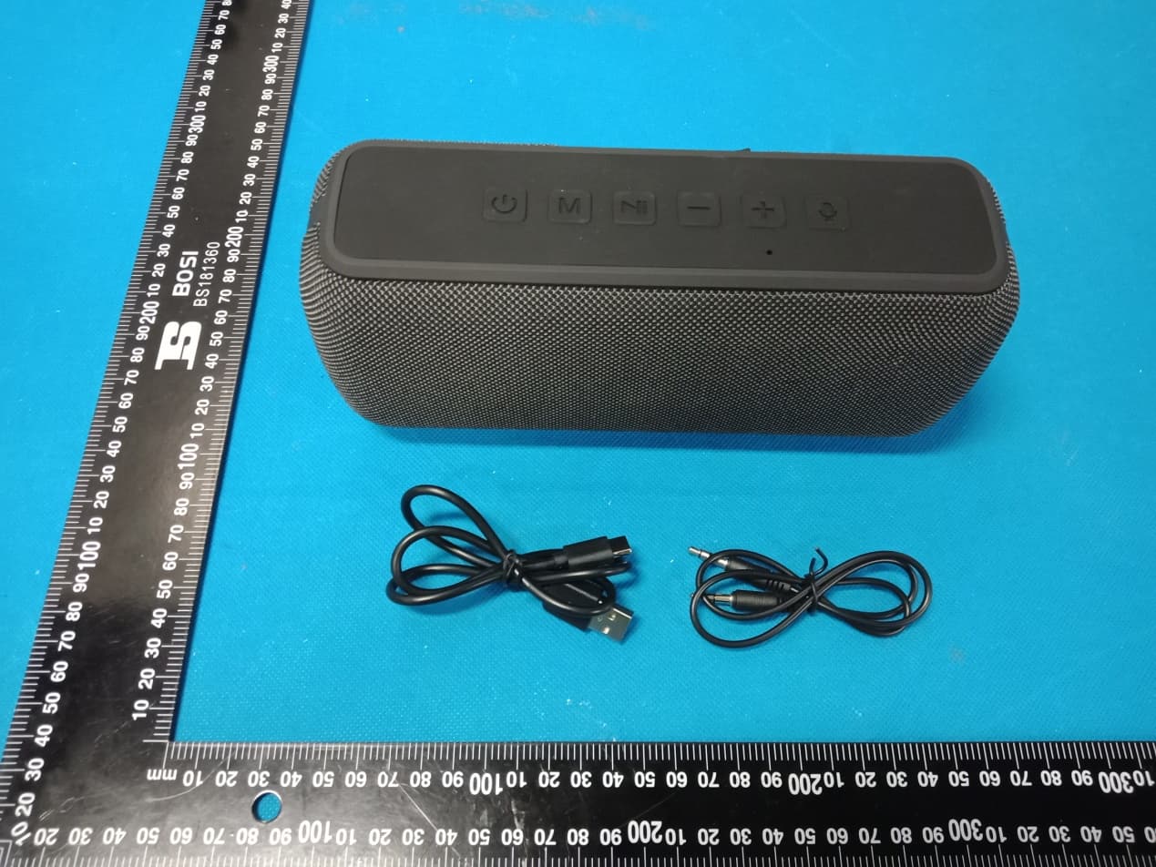 Bluetooth speaker - FCC ID 2AKRC-V7PRO - Shenzhen hutianmei Technology Co.,Ltd (2)