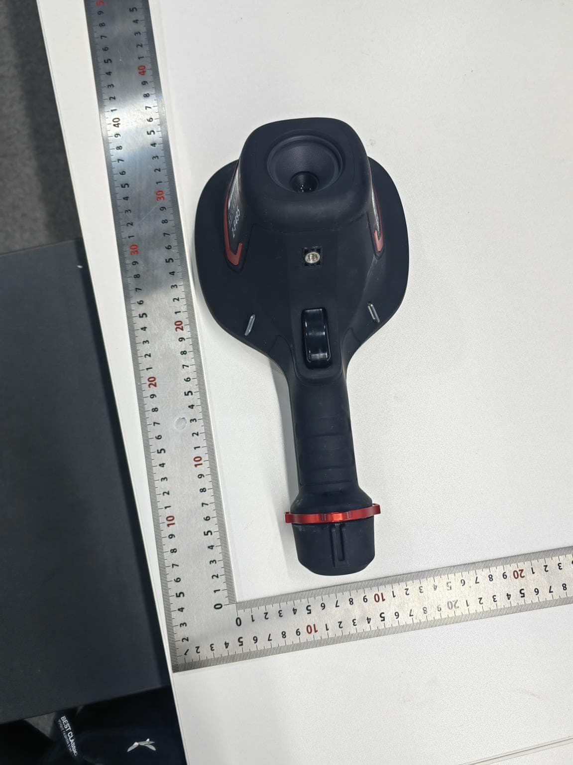 Firefighter thermal camera - FCC ID 2AKU5ZC17 - Wuhan Guide Sensmart Tech Co., Ltd (3)