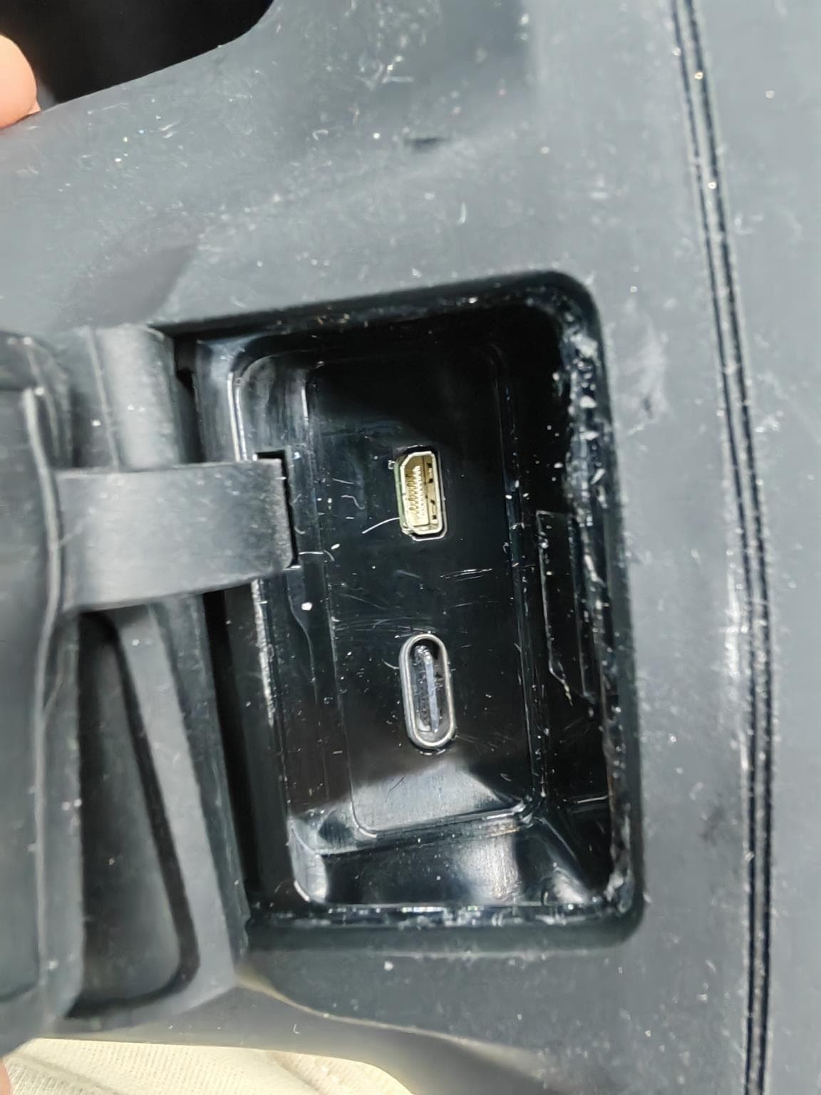 Firefighter thermal camera - FCC ID 2AKU5ZC17 - Wuhan Guide Sensmart Tech Co., Ltd (4)