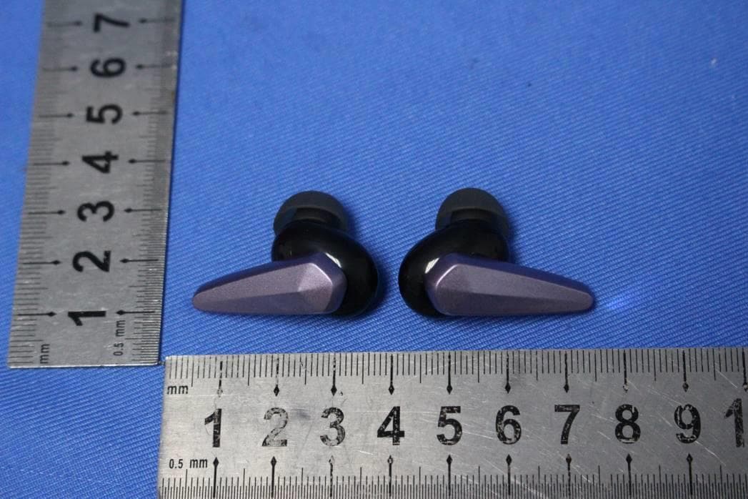 Bluetooth Wireless Earbuds - FCC ID 2AKZ8-TWS003 - DONGGUAN LINPA ACOUSTIC TECHNOLOGY CO.,LTD