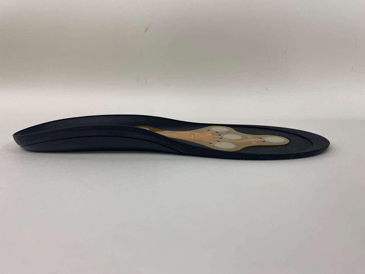 SMART INSOLE - FCC ID 2AL6N-ST-BTIN003L - Salted Co., Ltd. (3)