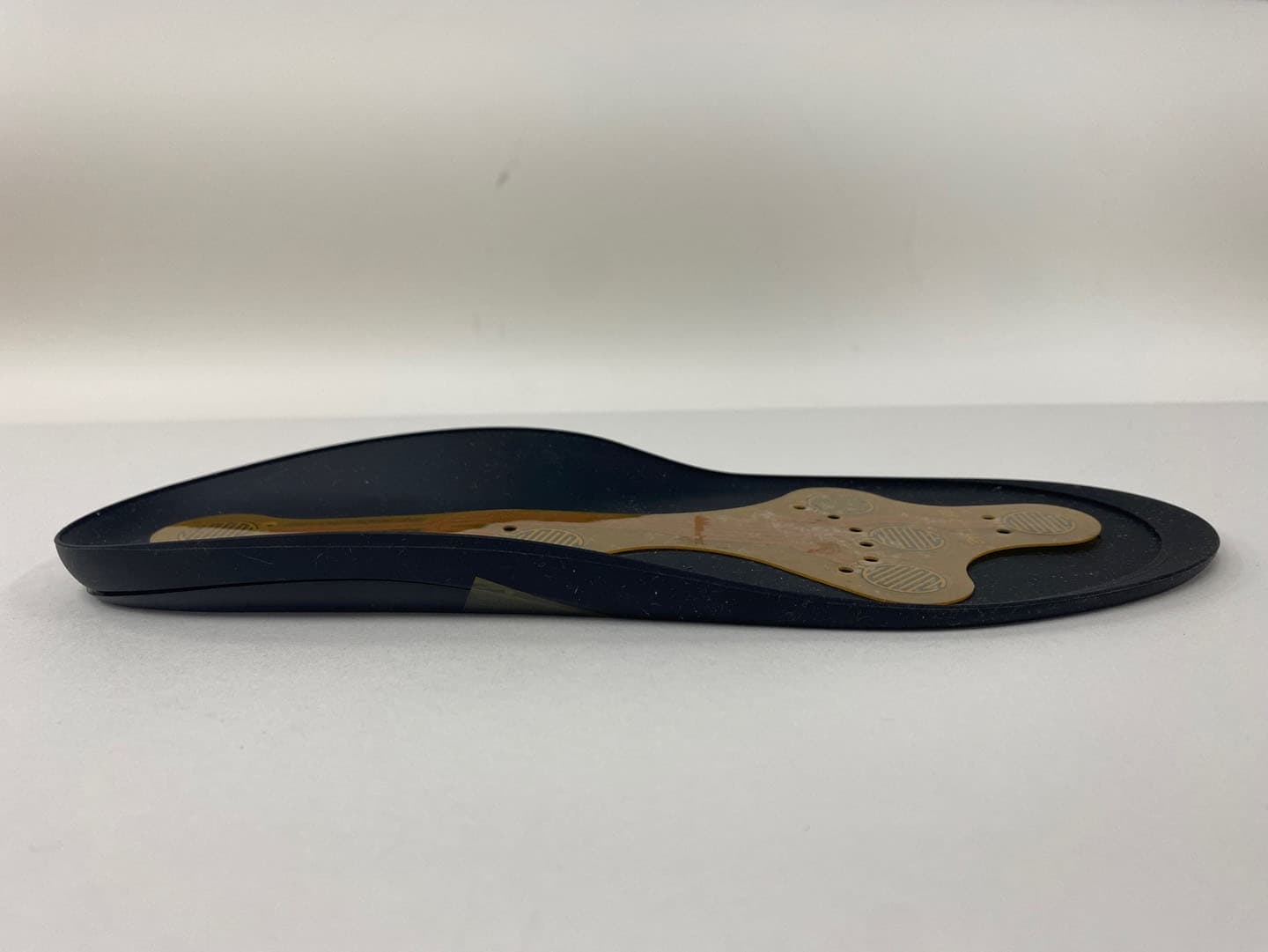 SMART INSOLE - FCC ID 2AL6N-ST-BTIN003R - Salted Co., Ltd. (3)
