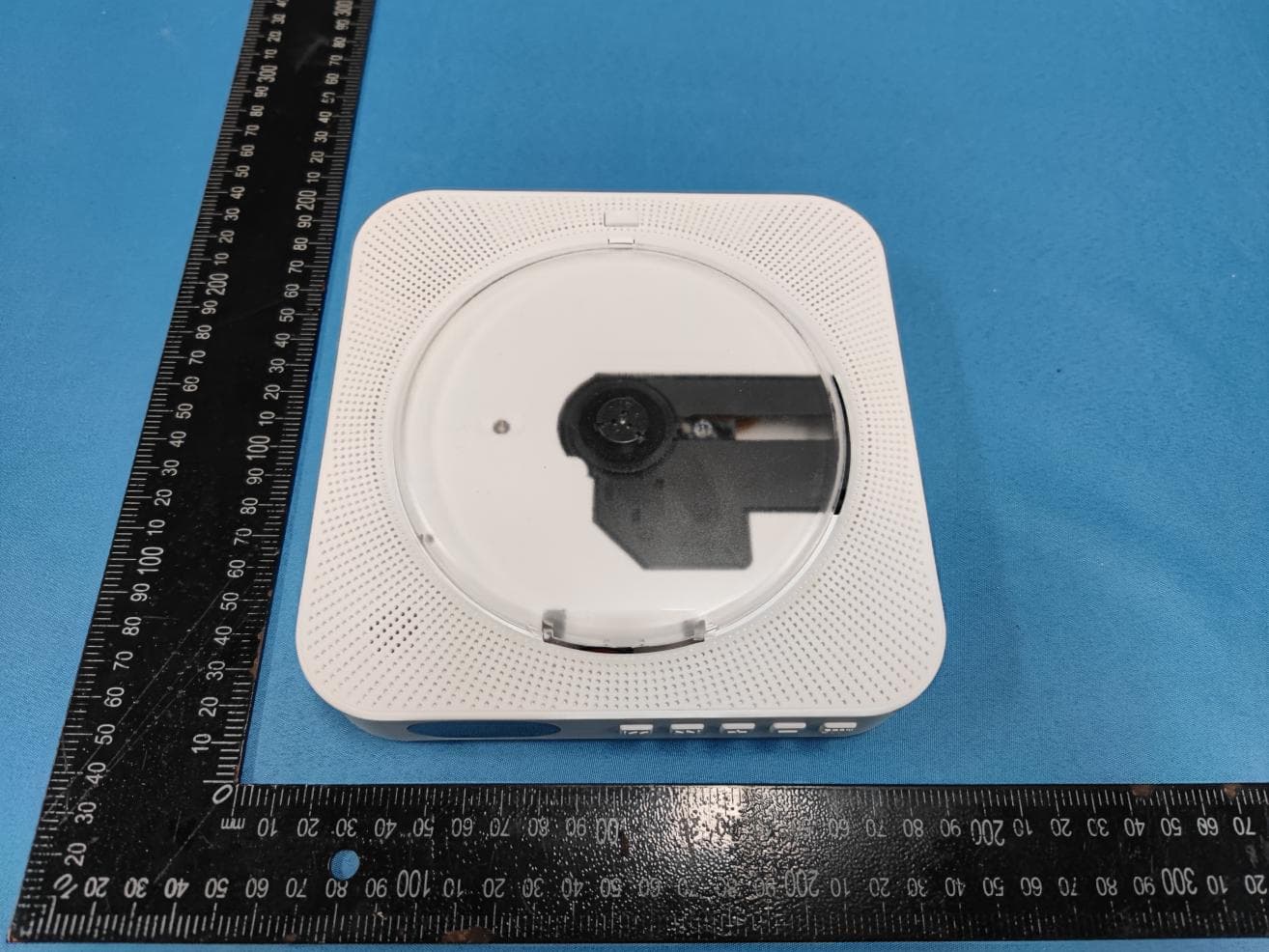 portable bluetooth CD player - FCC ID 2AL7FFCD-909 - Focus Industrial (HongKong) Development CO.,LIMITED