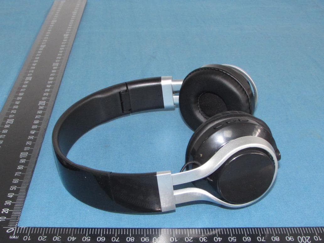 Bluetooth Headphones - FCC ID 2AL9B-BB1999 - SHENZHEN SHENGLAI TECHNOLOGY CO.,LIMITED (4)