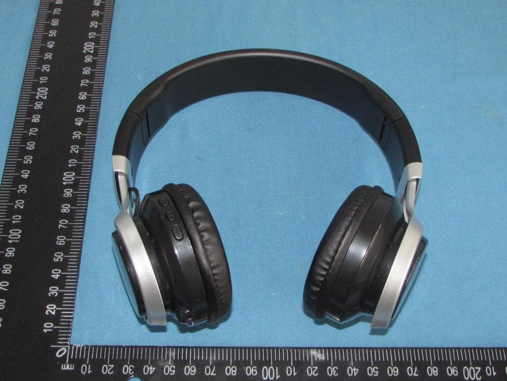 Bluetooth Headphones - FCC ID 2AL9B-BB1999 - SHENZHEN SHENGLAI TECHNOLOGY CO.,LIMITED (2)