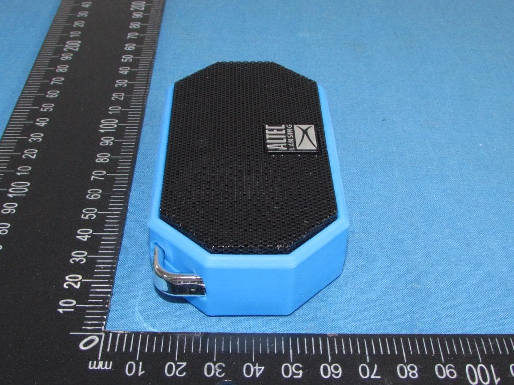 Bluetooth Speaker - FCC ID 2AL9B-IMW258N - SHENZHEN SHENGLAI TECHNOLOGY CO.,LIMITED (3)