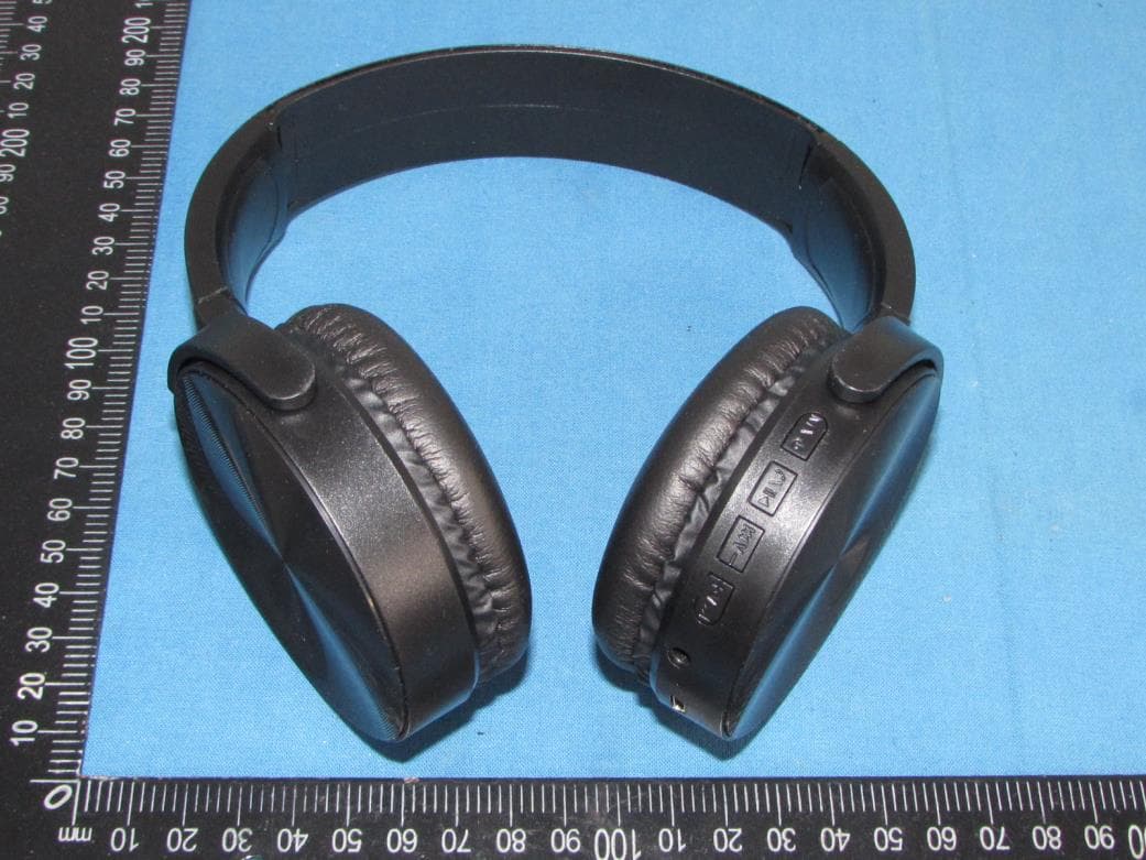 Bluetooth Headphones - FCC ID 2AL9B-MUZ4011 - SHENZHEN SHENGLAI TECHNOLOGY CO.,LIMITED