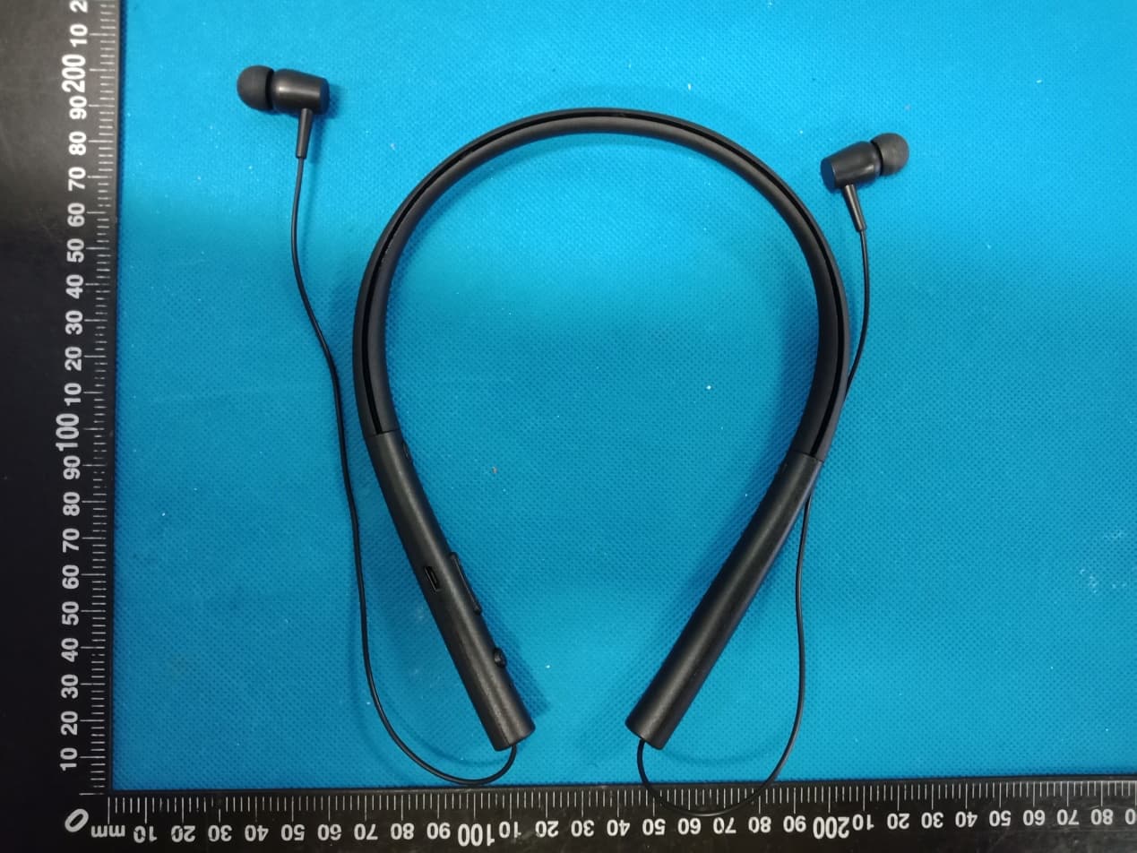 Bluetooth Neckband - FCC ID 2AL9B-NECKR - SHENZHEN SHENGLAI TECHNOLOGY CO.,LIMITED (2)