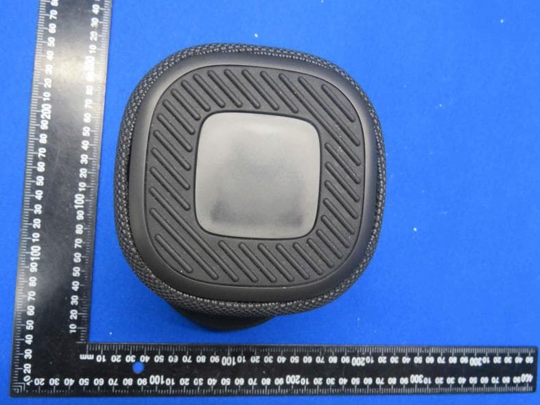Bluetooth speaker - FCC ID 2ALAA-JX-18 - SHENZHEN JIAXINGWEI DIGITAL TECHNOLOGY CO.LTD