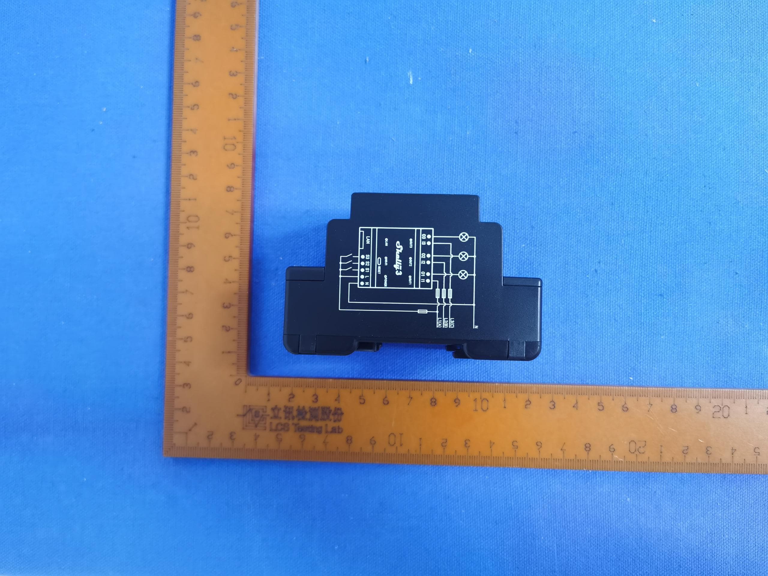 Smart switch - FCC ID 2ALAY-SHELLYPRO3 - Allterco Robotics
