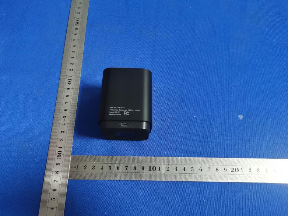 Light up Bluetooth speaker - FCC ID 2ALCF-XO9561 - Dongguan Xing Yue Electronic co., Ltd (3)