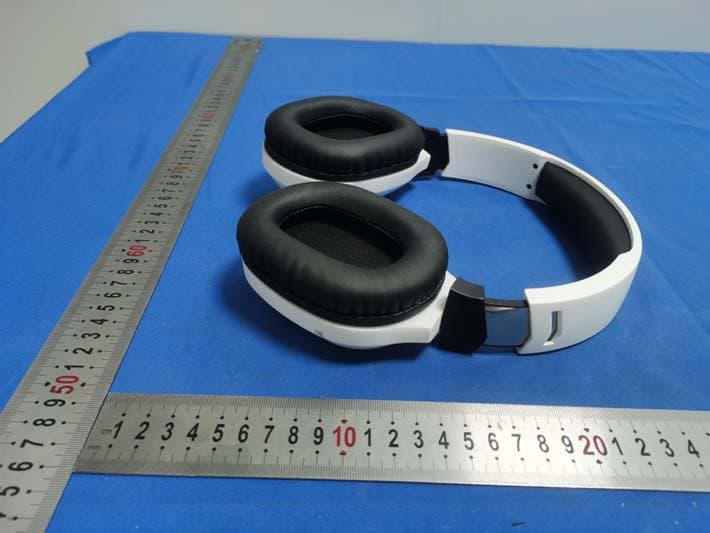 Dual Mode Wireless Headset with Gaming MIC - FCC ID 2ALCF-XYEB051-1 - Dongguan Xing Yue Electronic co., Ltd (3)