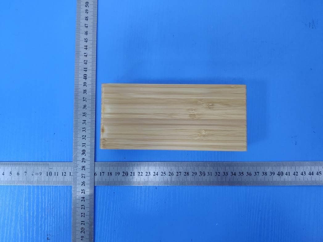 Bamboo clock with Wireless charger - FCC ID 2ALCFXO-9913 - Dongguan Xing Yue Electronic co., Ltd