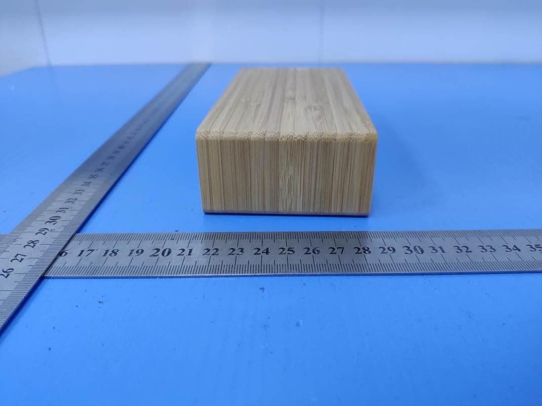 Bamboo clock with Wireless charger - FCC ID 2ALCFXO-9913 - Dongguan Xing Yue Electronic co., Ltd (5)