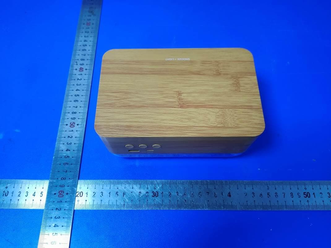 Sunrise Alarm Clock with Himalayan Salt Lamp & Wireless Charger - FCC ID 2ALCFXO-9917 - Dongguan Xing Yue Electronic co., Ltd (2)