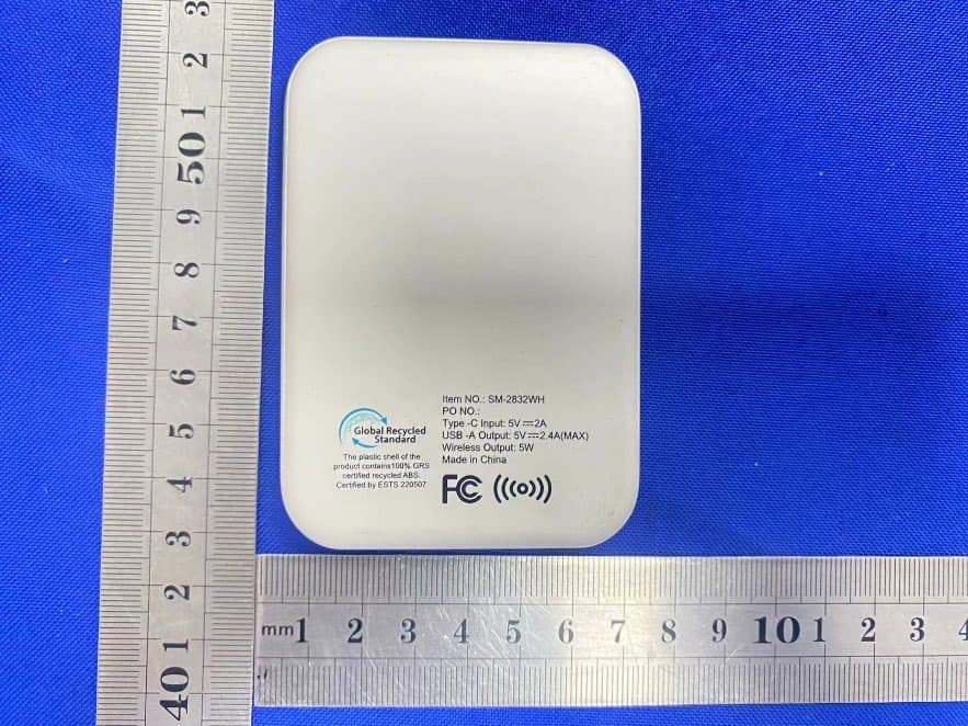 Power bank with wireless charger - FCC ID 2ALCFXY-PR018 - Dongguan Xing Yue Electronic co., Ltd