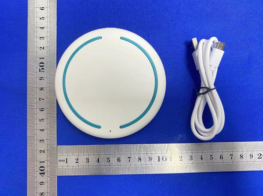 Wireless charger - FCC ID 2ALCFXY-PR019 - Dongguan Xing Yue Electronic co., Ltd (2)