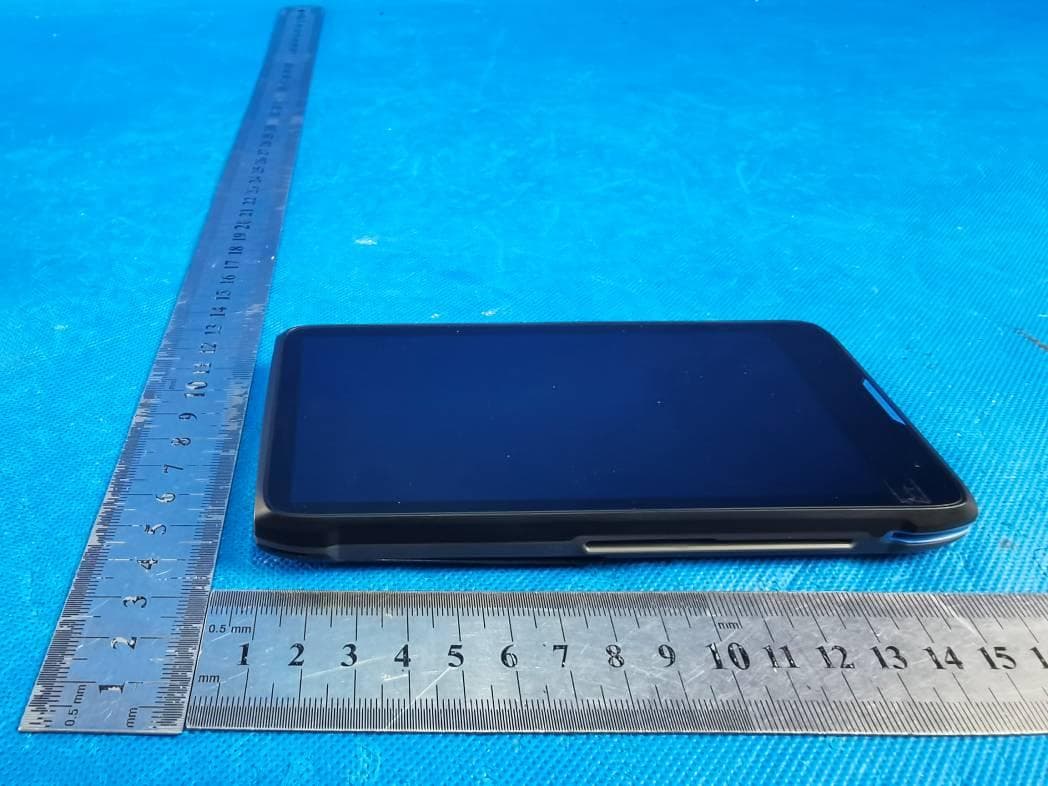 Smart POS Terminal - FCC ID 2ALKI-P10 - Wuhan Tianyu Information Industry Co., Ltd. (4)